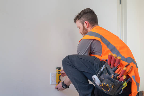 Best Affordable Emergency Electrician  in Long Beach, CA